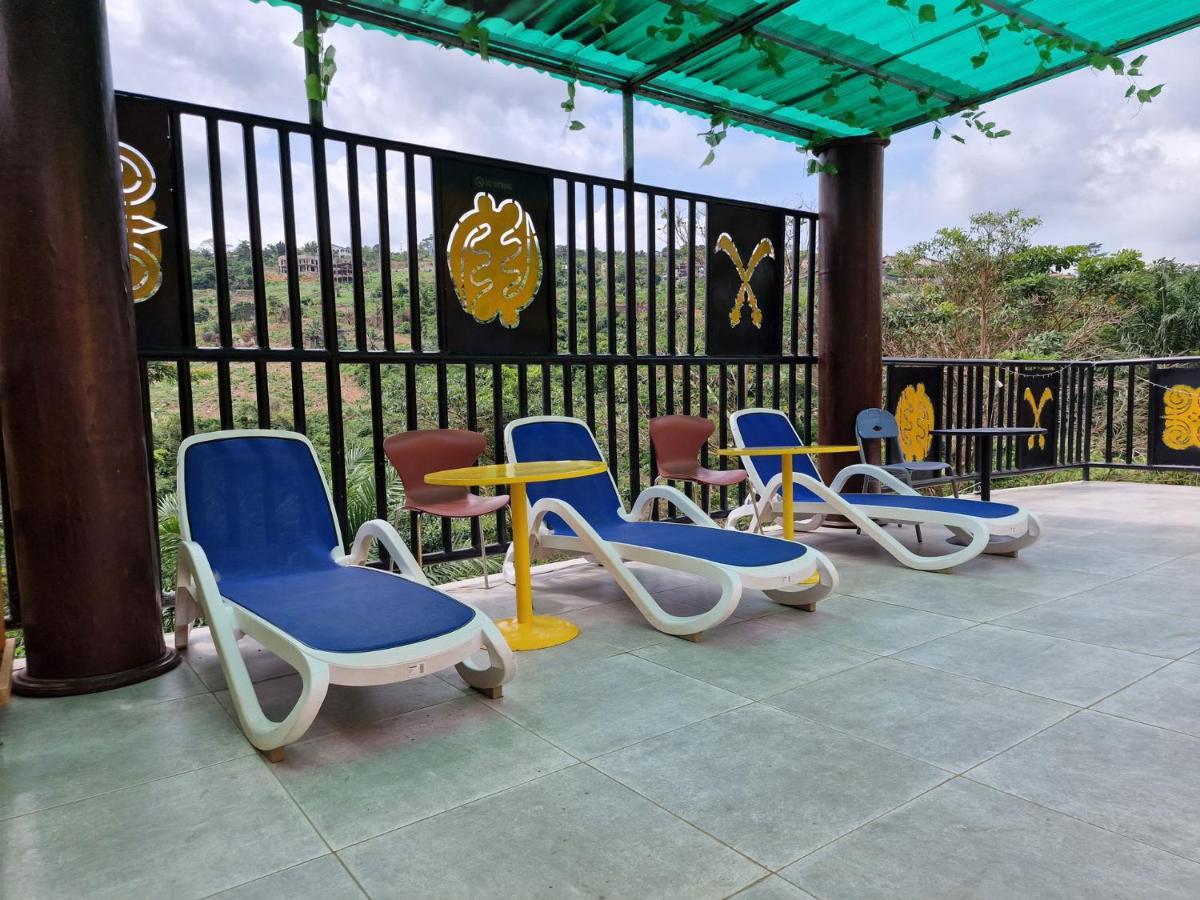 Cactus Creek Hotel Aburi Kültér fotó