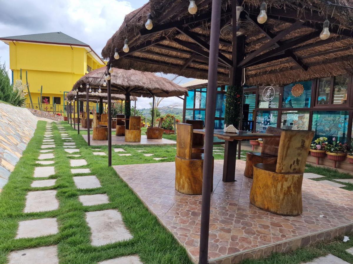 Cactus Creek Hotel Aburi Kültér fotó