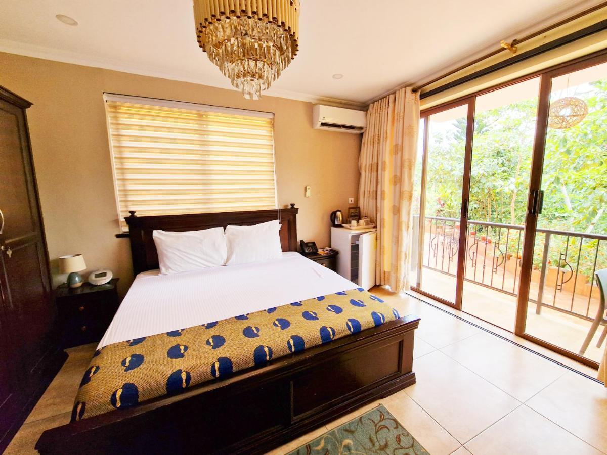 Cactus Creek Hotel Aburi Kültér fotó